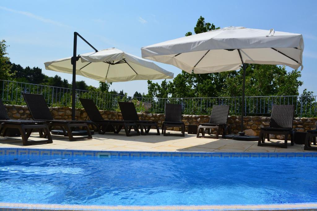Hotel Le Colombier Moustiers-Sainte-Marie Kültér fotó